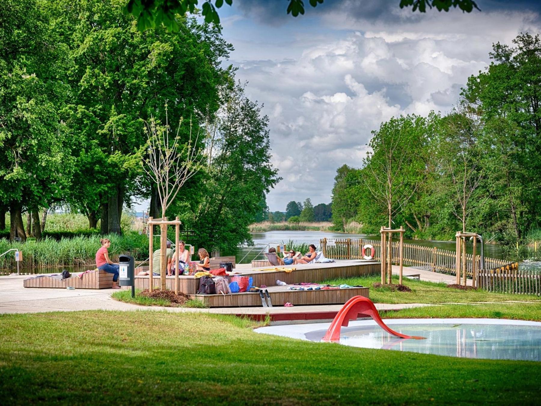 Traumhafte Business & Relax Wohnung Direkt Im Stadtkern Oettingens By Elation Homes Oettingen in Bayern Exteriér fotografie