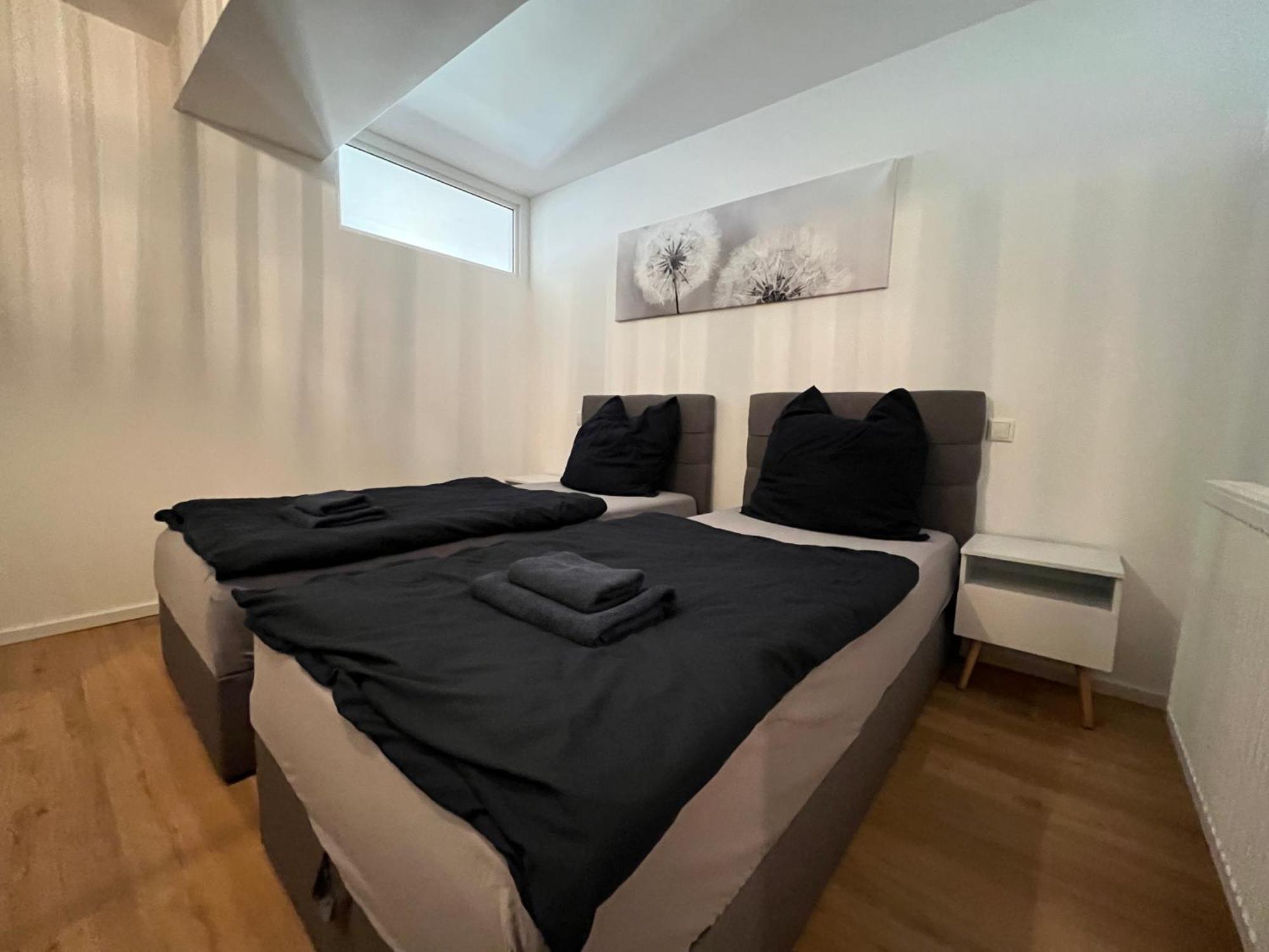 Traumhafte Business & Relax Wohnung Direkt Im Stadtkern Oettingens By Elation Homes Oettingen in Bayern Exteriér fotografie