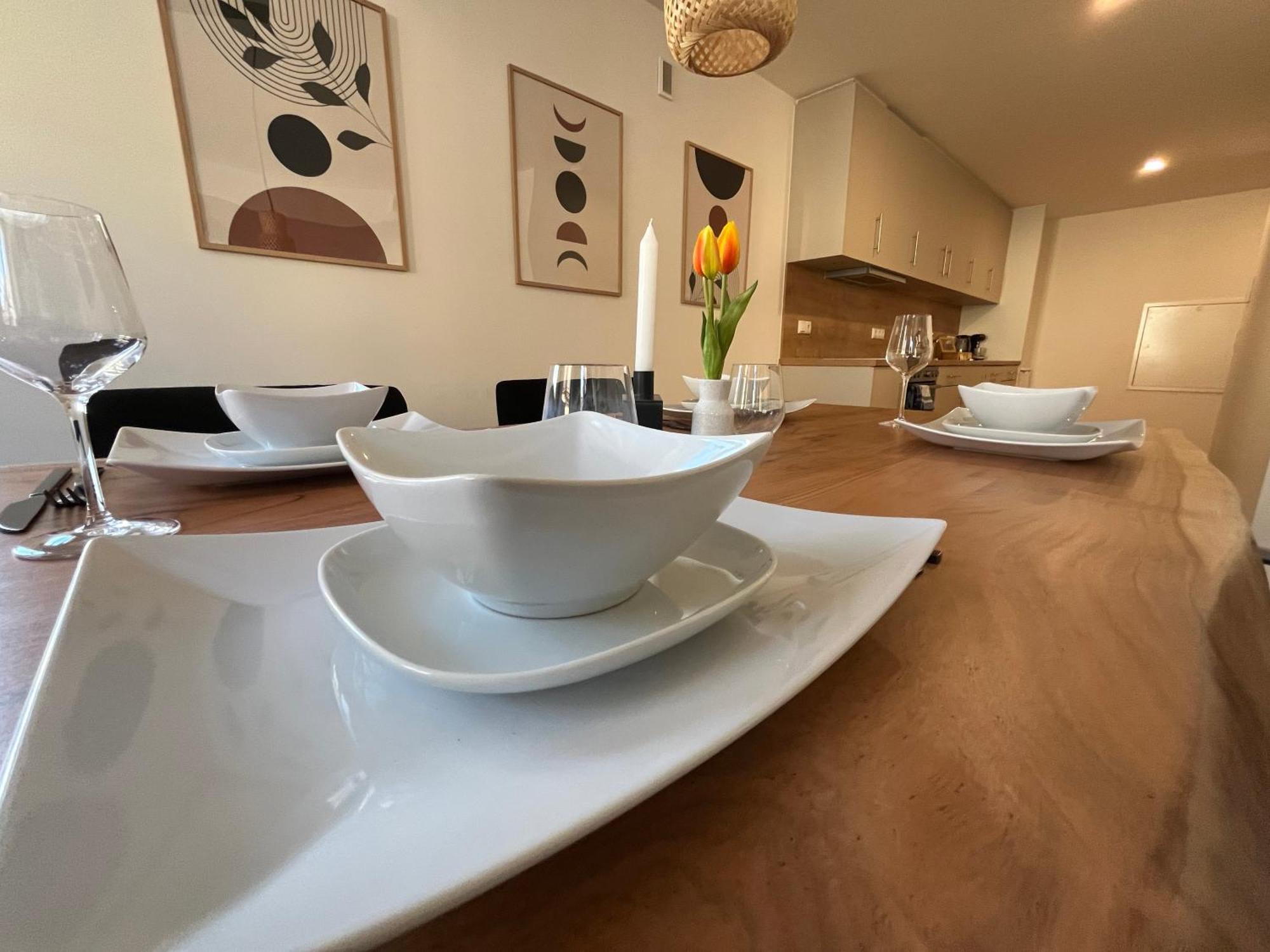 Traumhafte Business & Relax Wohnung Direkt Im Stadtkern Oettingens By Elation Homes Oettingen in Bayern Exteriér fotografie